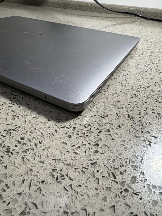 Apple Macbook Air M1 16/512
