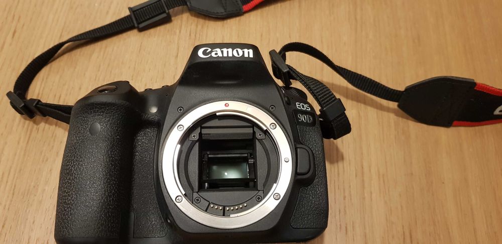 DSLR Canon eos 90D