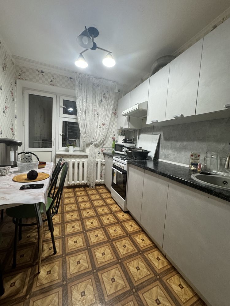 Продается 3-х комн.кв 4 мкр