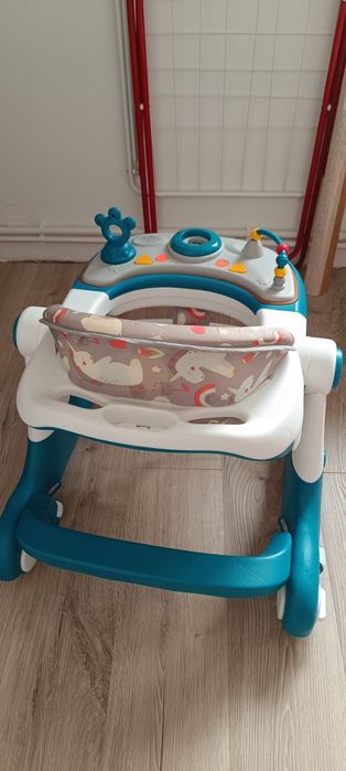 Căruț bebeluș, premergător, lot haine fetiță și nou născut