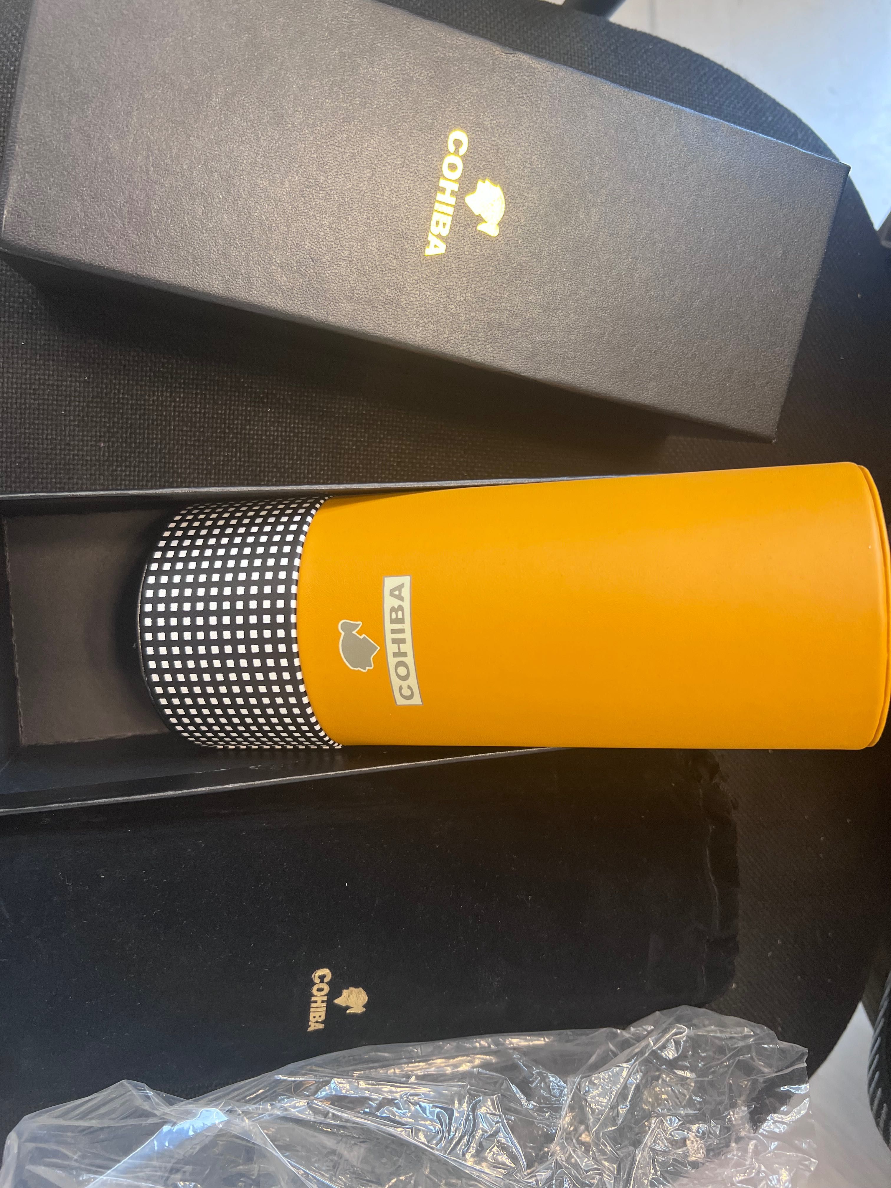 Кожена кутия за пури COHIBA хумидор