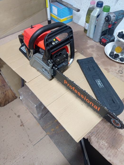 Бензинова резачка за дърва41куб