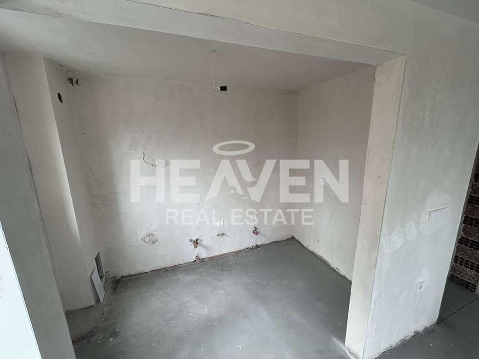 Продава се Тристаен апартамент в Пловдив, Център - 127 кв.м за 1182 €/кв.м - Снимка #3