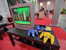 CRT WALL Perete Televizoare TV Retro Gaming Lan Party Console Decoruri
