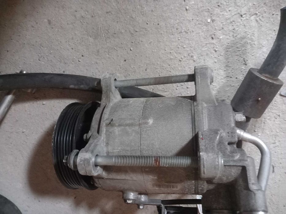 Compresor clima AC aer conditionat BMW G20 G30 G11 G12 X3 G01 F25 F45