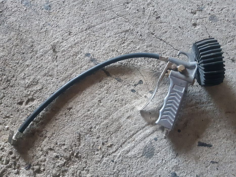 Pistol de vopsit și unflat roti