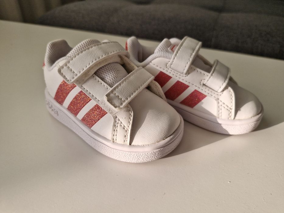 Adidasi bebelusi copii Nike Adidas