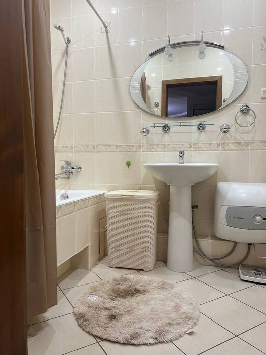 Аренда квартиры в самом центре на Ц-1 Бибигон 4/2/4 евро