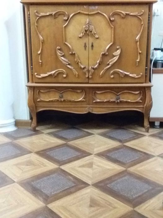 Шкаф-тумба. Румыния.