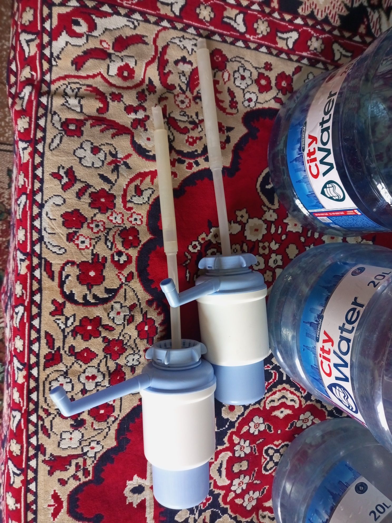 Продам ручной кулер воды.