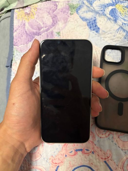 Айфон 13 белый свет