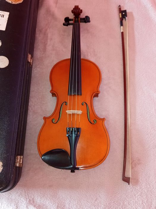 Vioară Andreas Zeller, fabricată în România