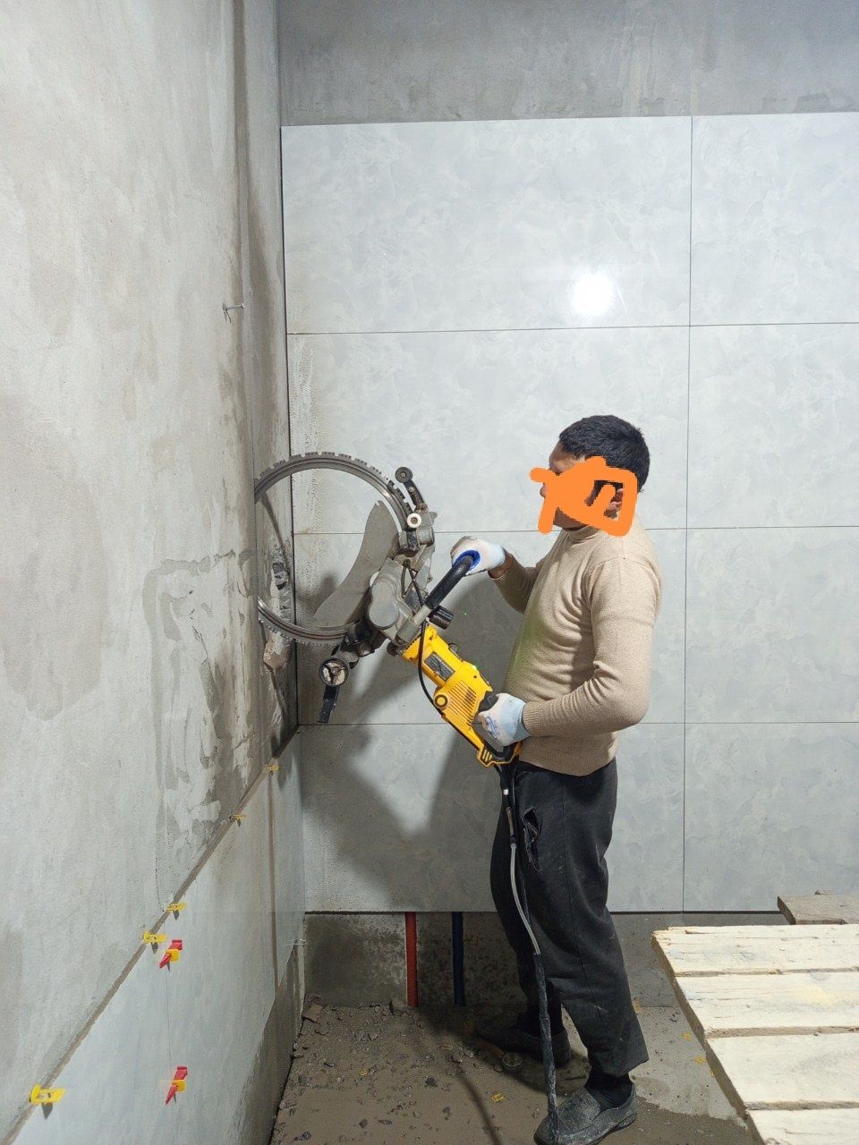 Beton teshish beton kesish perfarator xizmatlari