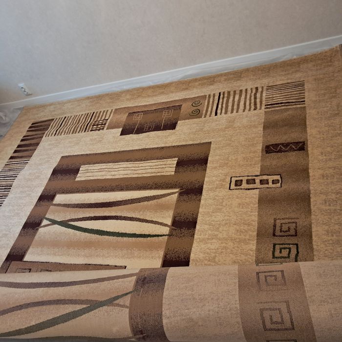 Срочно продам Ковёр новый 3х5