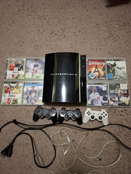Playstation 3 plus 3 controlere plus cabluri