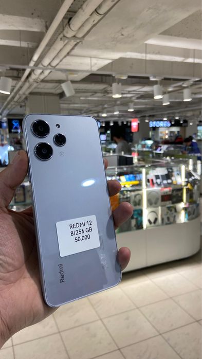 Redmi 12 память 8/256гб в идеале