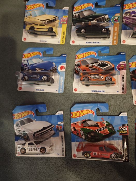 Vând mașinuțe HotWheels