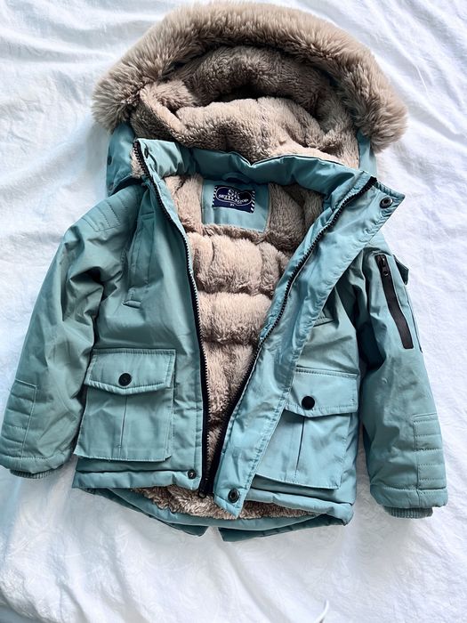 Детско зимно яке цвят мента