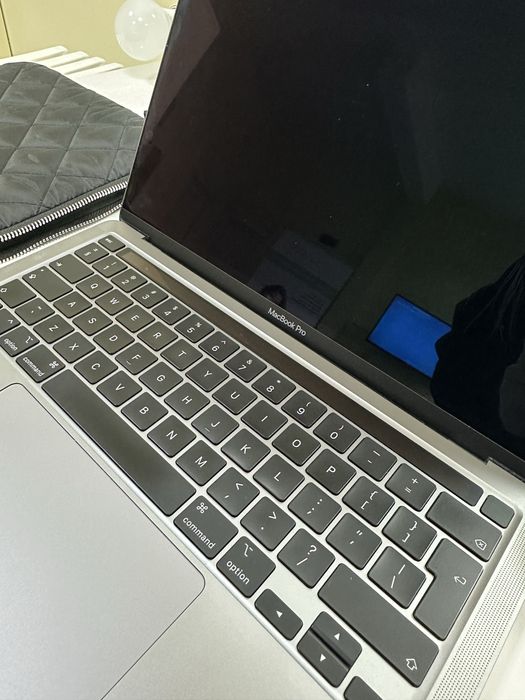 Macbook Pro 13 inch M1 2020