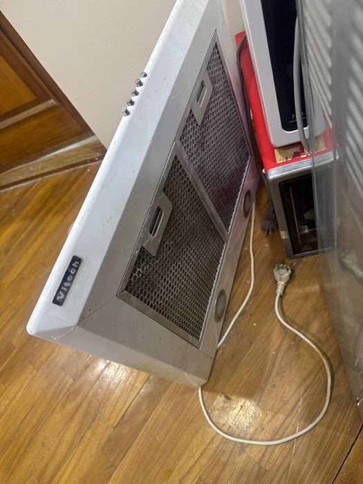 Срочно продается вытяжка рабочая