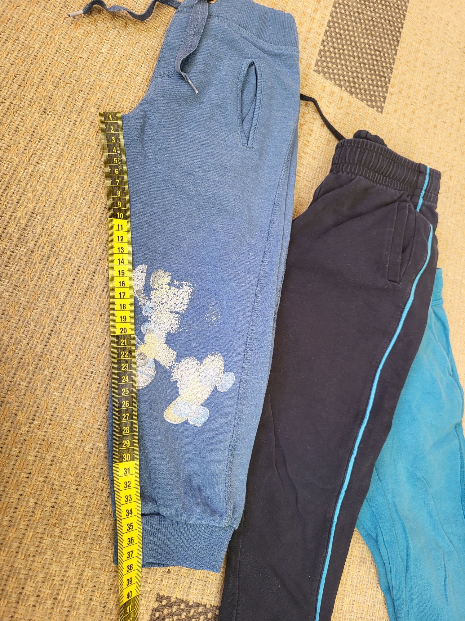 Lot de 3 pantaloni de trening măsura 98 de joacă, de casă