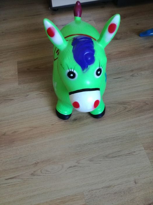 Столче за хранене