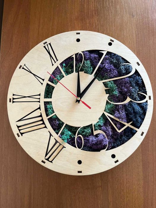 Стенен часовник със скандинавски мъх