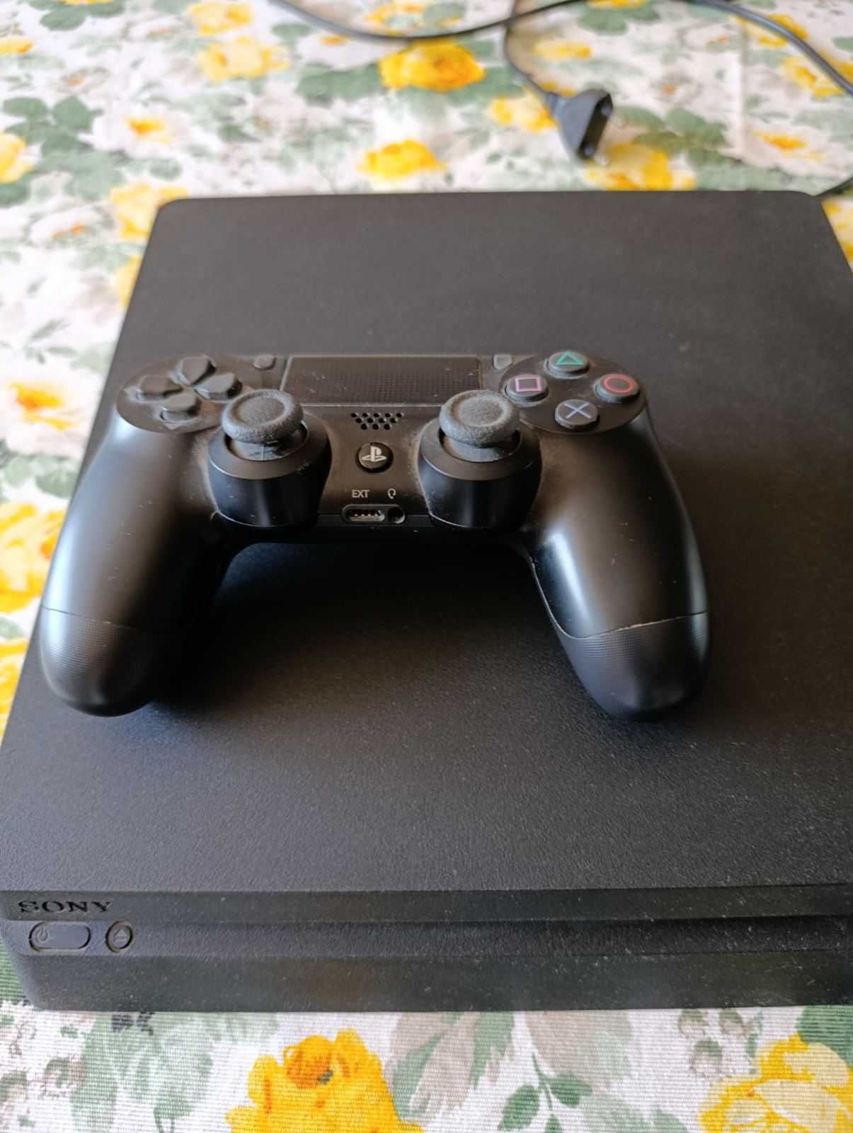 PlayStation 4 Slim
