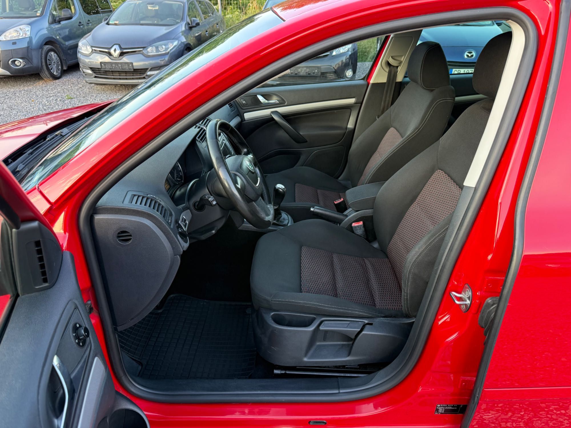 Skoda Octavia Facelift 2010г 1.6 TDI (105 кс) Напълно обслужен