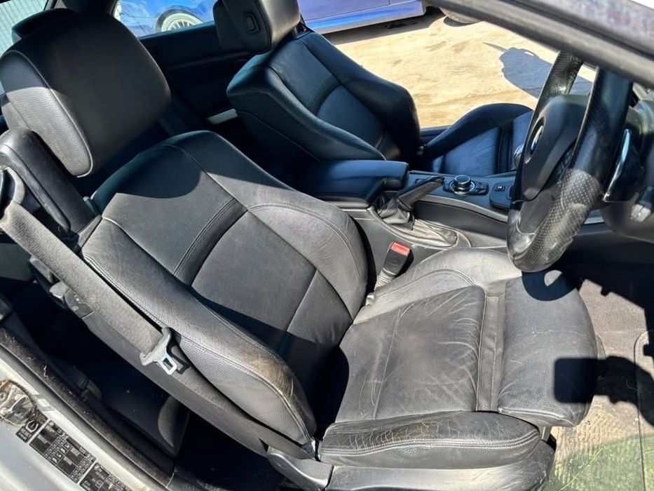 Dezmembrez BMW 330d E93 LCI,Motor 245cp N57 ,NAVI CIC ,jante style 193