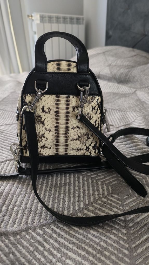 Нова раница Michael Kors