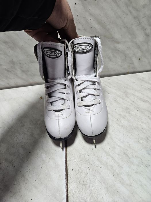 Patine 80 gheata patinaj artistic DBX  marime  30  ( 19  cm)