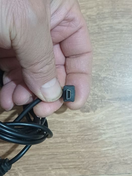 Incarcator alimentator auto pentru Garmin

Este testat