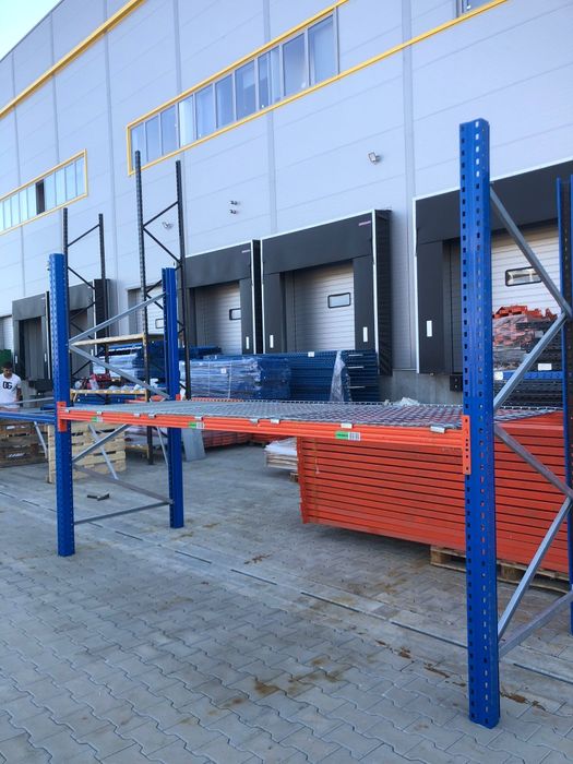 Rafturi metalice cu polite 838×2356