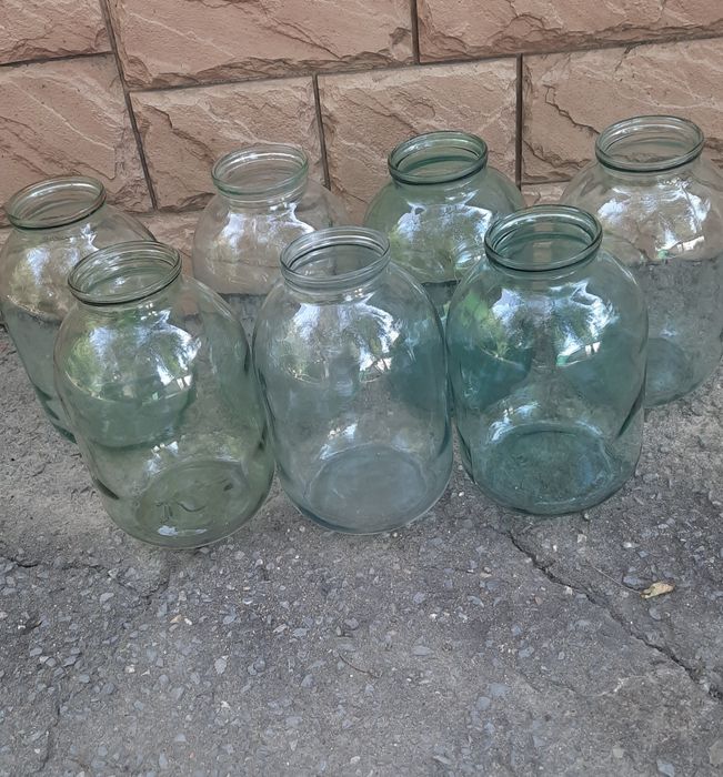 Банки 3-х литровые.