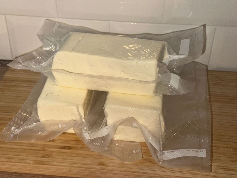 Telemea de vaca maturata