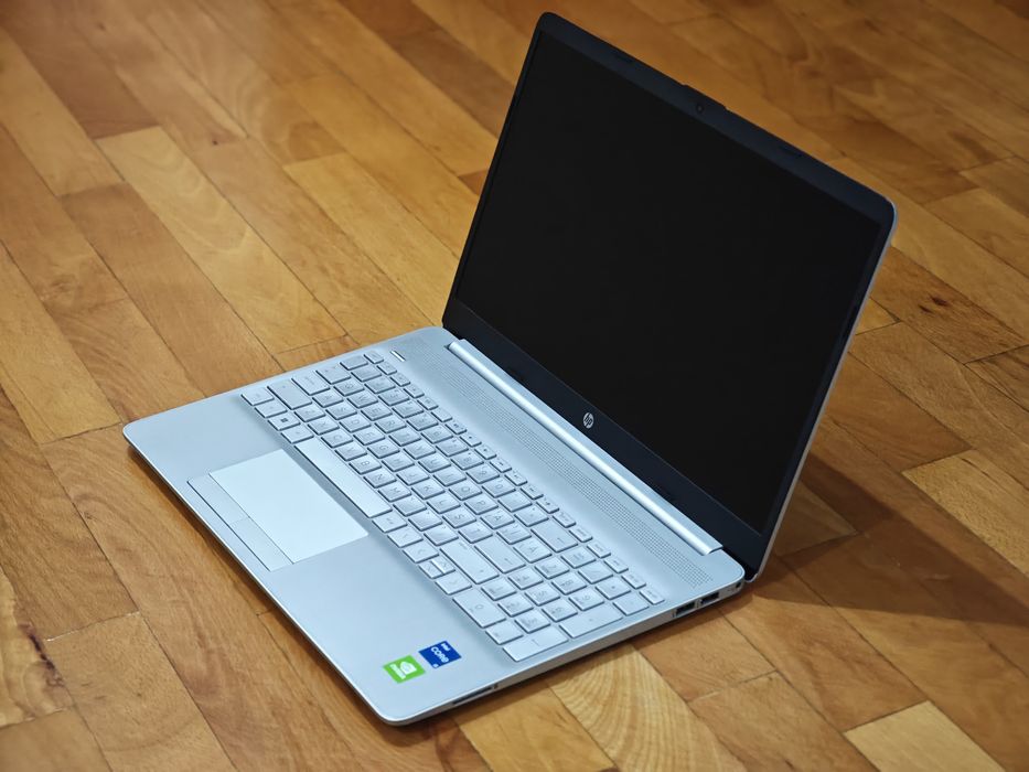 Laptop Hp nou i5gen12, Itb ssd mx550 6Gb
