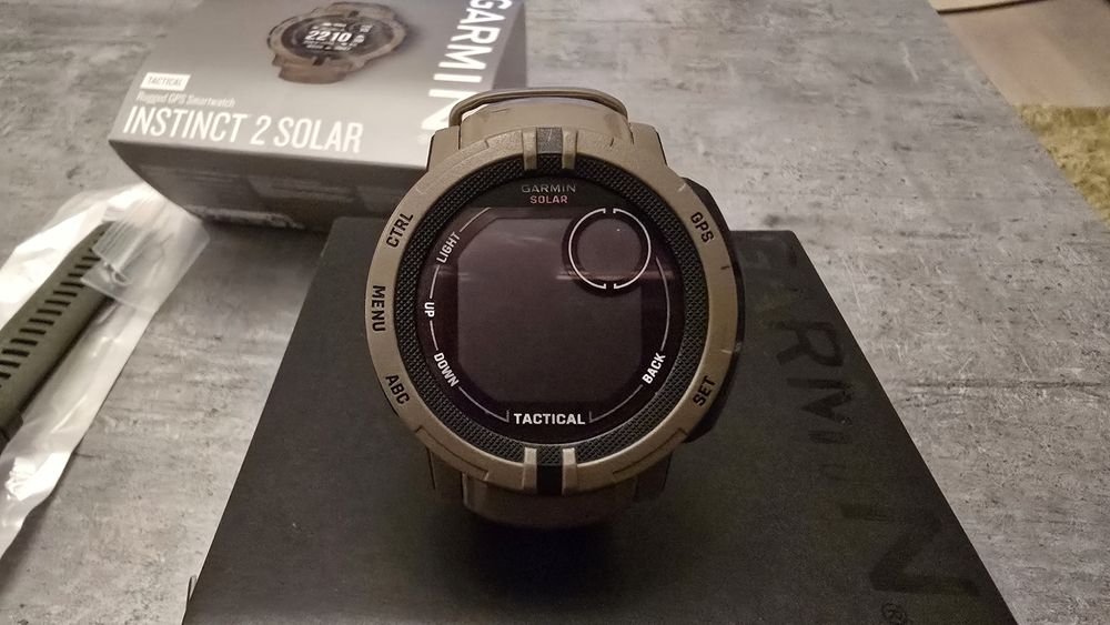 Smartwatch Garmin instinct 2 Tactical Solar, ceas GPS, Coyote tan.