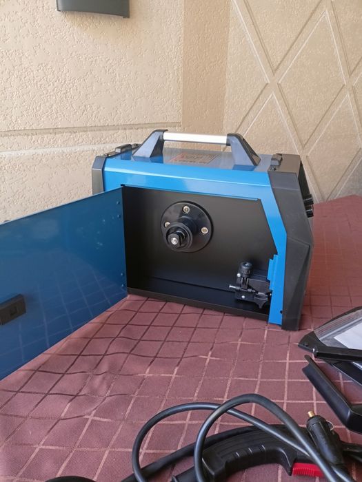 Bosch Payvandlash apparati MIG 400B (gazsiz ishlaydi)