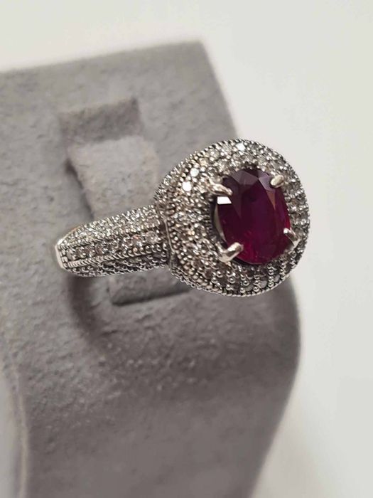 Inel din aur alb 14k, cu rubin natural si diamante naturale, IAU780
