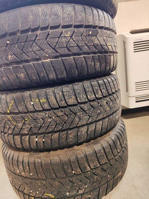 4бр.зимни гуми 225/40/18 Pirelli