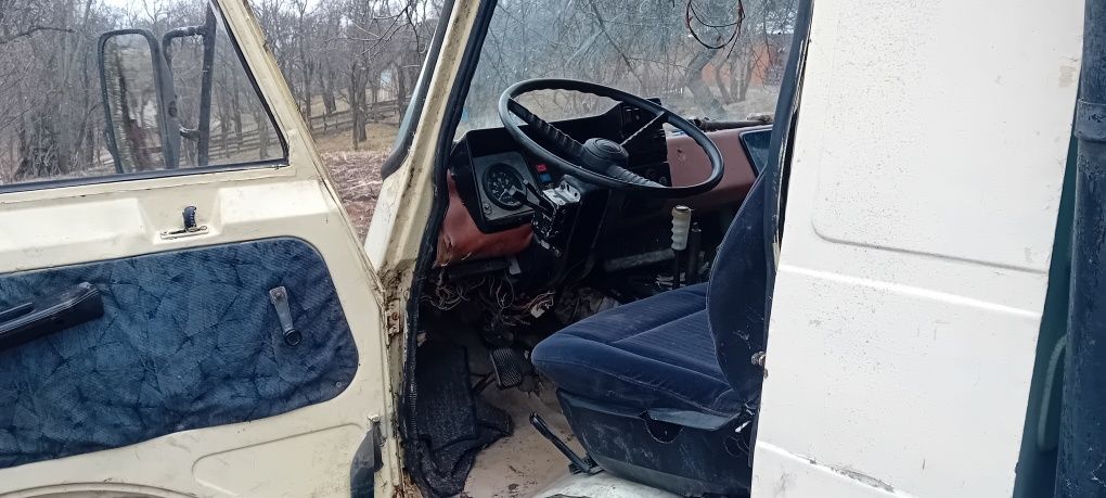 Teve 14 motor de Brașov manuala
