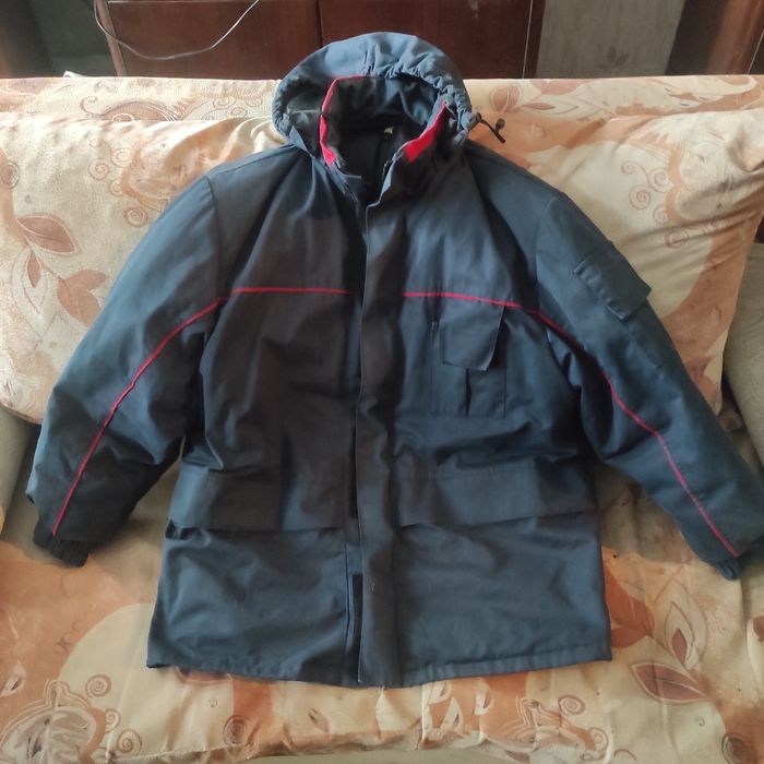 Спецкуртка зимняя 52-54, 170-176