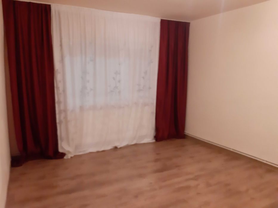 Apartament 4 camere, Arad, zona  700