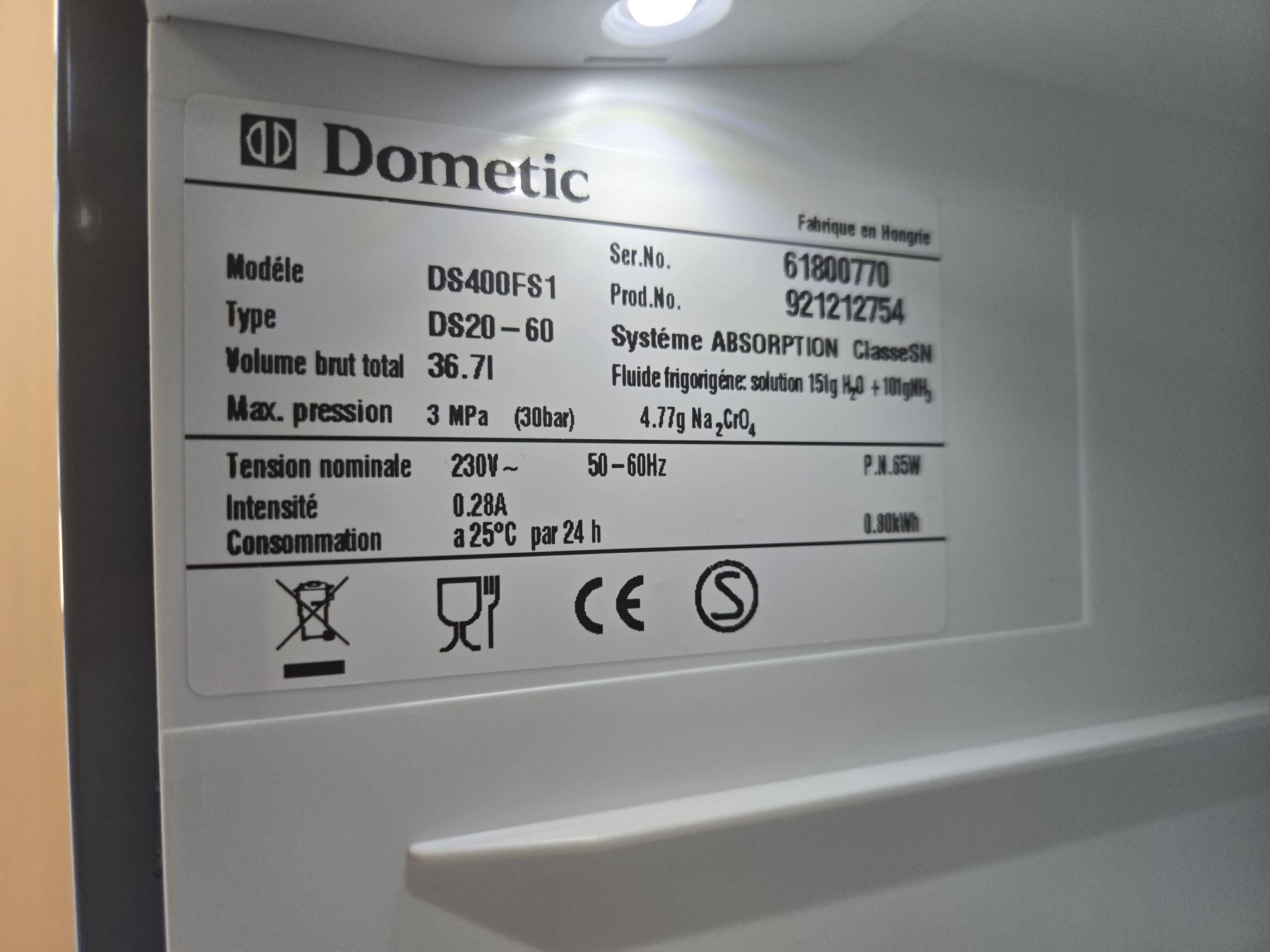 Racitor  Minibar  deosebit Dometic
