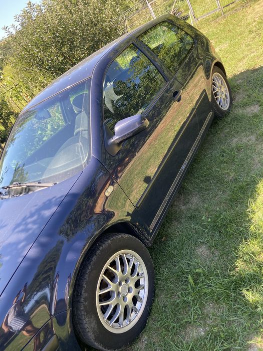 Volkswagen Golf 4, 1.4 benzină, 1999 – pt camp sau piese, vând urgent