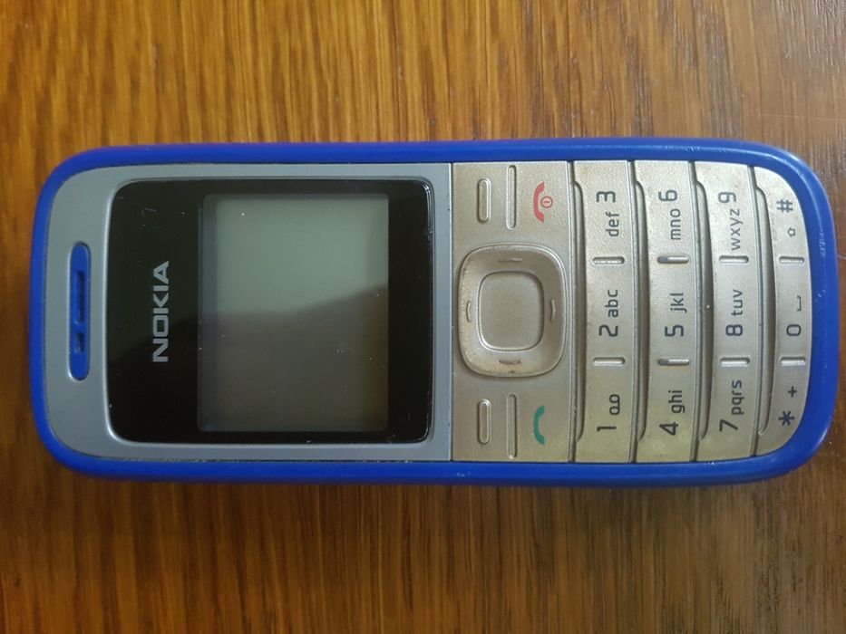 Nokia 1200, Nokia 1208, Nokia 2330 Vodafone