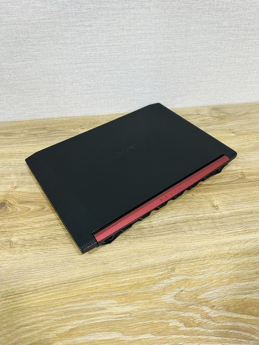 Недорого ACER Nitro Core i5-8 Ядерный с мощной GTX1650 Видеокартой