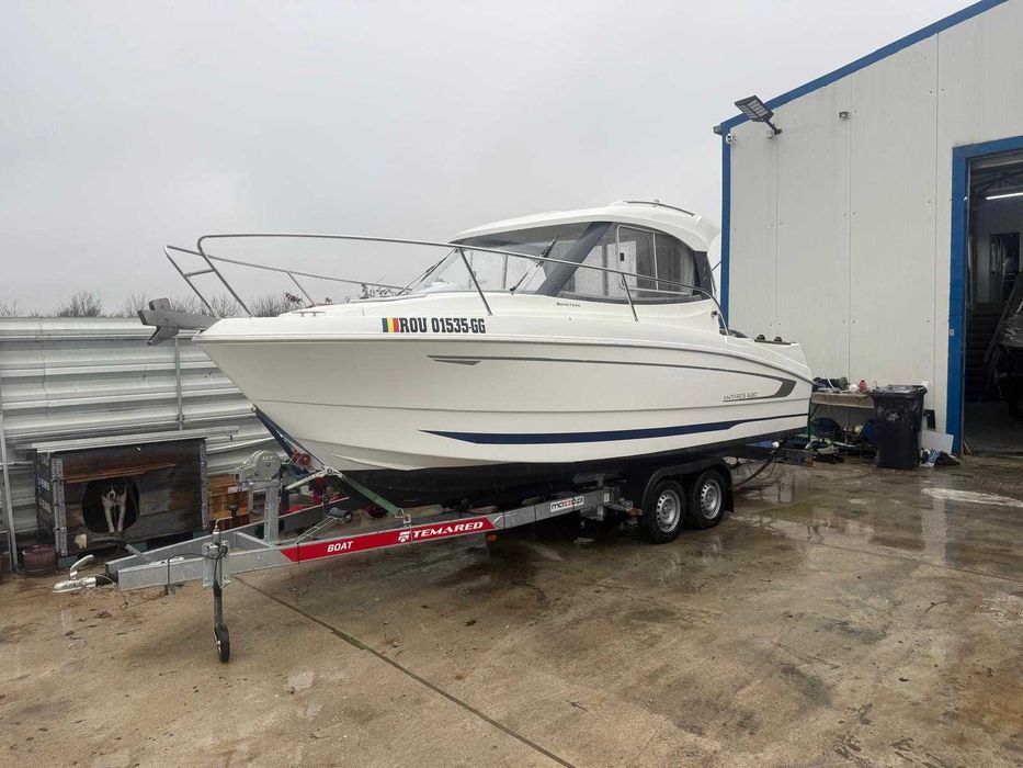 VAND Barca cabinata BENETEAU ANTARES 680 + peridoc