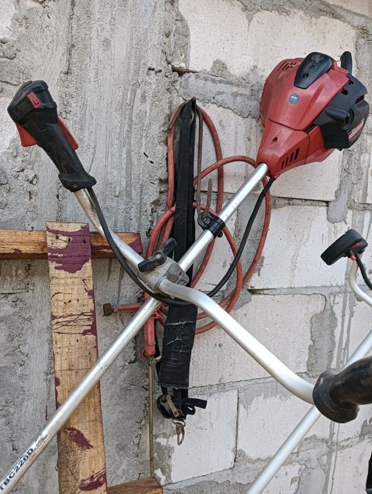 De vânzare aceasta motocoasa.